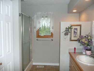 3507 Willapa Rd, Raymond, WA 98577 - photo 6