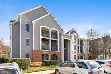 46606 Drysdale Terrace unit 203, Sterling, VA 20165 - photo 3