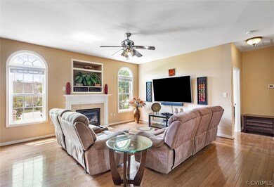 Spacious family room with HARDWOOD floors and GAS