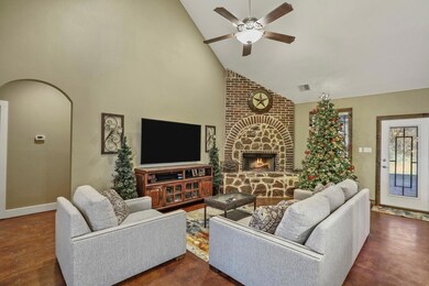132 Cohiba Ct, Weatherford, TX 76085 - photo 4