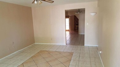 4915WVERNONAVELIVING2