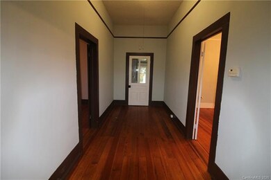 233 N Kelly St, Statesville, NC 28677 - photo 7