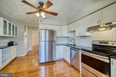 6010 Saint Moritz Dr, Temple Hills, MD 20748 - photo 5