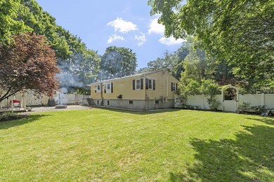 6 Mackin St, Hudson, MA 01749 - photo 2