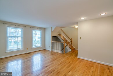 2986 Blaketon Ln, Oakton, VA 22124 - photo 6