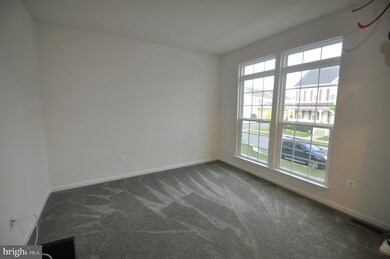 1421 Village Green Way, Brunswick, MD 21716 - photo 5