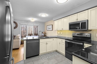 3 Strathmore Shire unit A, Uxbridge, MA 01569 - photo 7