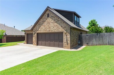 2713 SE 7th St, Moore, OK 73160 - photo 4