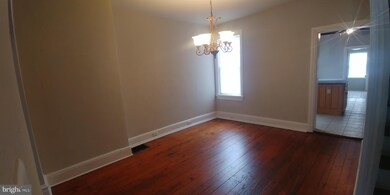 652 Walnut St, Columbia, PA 17512 - photo 3