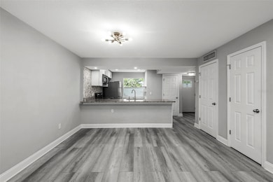 210 S Malcolm Ct, Tampa, FL 33609 - photo 7