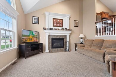 1115 Creekside Ct, Raymore, MO 64083 - photo 2