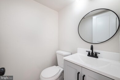 6921 Scotch Dr, Laurel, MD 20707 - photo 5