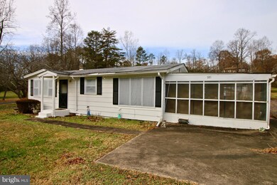 921 Poplar Rd, Stafford, VA 22556 - photo 3