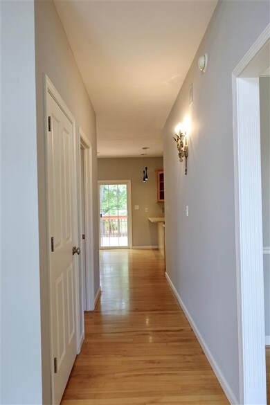 1524 S Andrew Cir, Bloomington, IN 47401 - photo 6