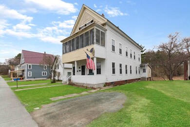 27 Elm St, Lancaster, NH 03584 - photo 2