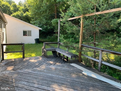 129 Hillside Ln, New Ringgold, PA 17960 - photo 6