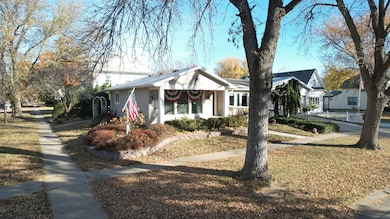 403 E 6th St, Stromsburg, NE 68666 - photo 4