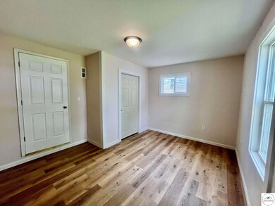 407 W Cleveland St, Versailles, MO 65084 - photo 6