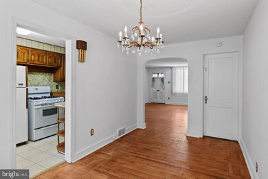 1042 Springfield Rd, Darby, PA 19023 - photo 6