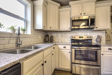 Kitchen (2)