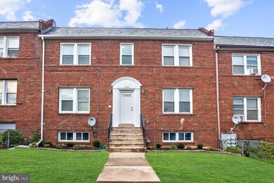 1354 Queen St NE unit 202, Washington, DC 20002 - photo 2