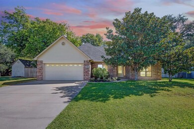 415 Casas Del Sur St, Granbury, TX 76049 - photo 2