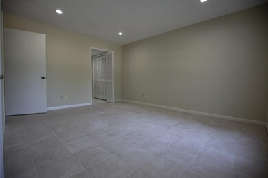 1370 Country Place Dr, Houston, TX 77079 - photo 5