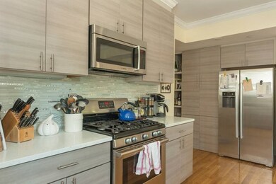 200 Willow Ave unit 1, Somerville, MA 02144 - photo 2