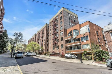 67-25 Clyde St unit 1G, Forest Hills, NY 11375 - photo 2