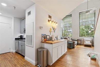 The Cotton Mill unit 326, New Orleans, LA 70130 - photo 3