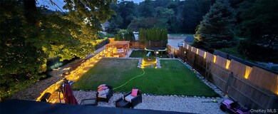 unlisted-address, Setauket, NY 11733 - photo 4