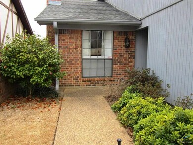 404 Woodland Hills Dr, Tyler, TX 75701 - photo 2