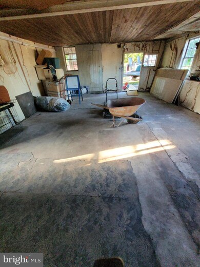 1112 Station Rd, Palm, PA 18070 - photo 2