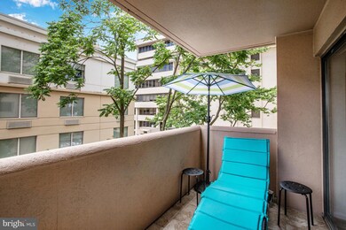 Woodbury Heights Condominium unit 911, Arlington, VA 22201 - photo 7
