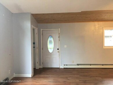 022-023735 Living Room Additional Angle