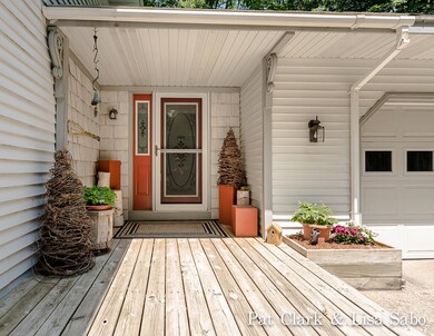 17469WSPringLakeRd02Lores