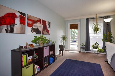 314 Riverside Ave unit 204, Medford, MA 02155 - photo 5