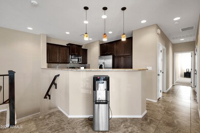 Red Oak 103 - 09Kitchen