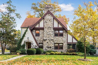 374 Stanbery Ave, Columbus, OH 43209 - photo 2