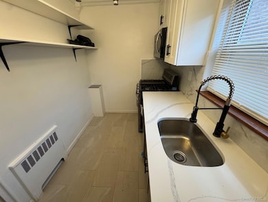 Tappan Manour Condominium unit N9, Tarrytown, NY 10591 - photo 5