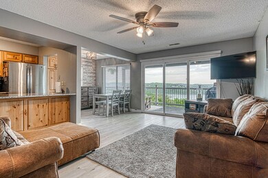 3TreehouseLaneunit4BransonMO-4