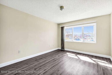 32 center street 5 Atlantic-small-006-00