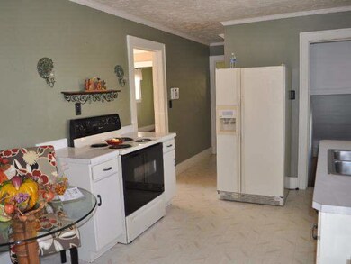 412 Arcade Ave, Elkhart, IN 46514 - photo 2