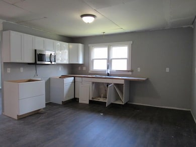 2114 E Cairo St, Springfield, MO 65802 - photo 2