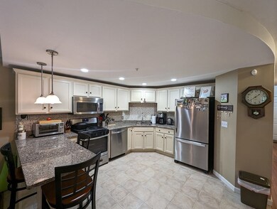 416 Regency Ln unit 416, Abington, MA 02351 - photo 7