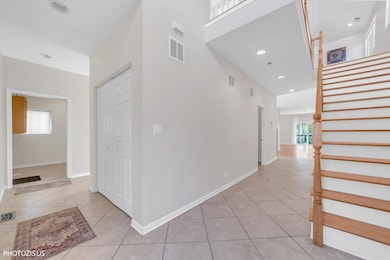 23974 N Overhill Dr, Lake Zurich, IL 60047 - photo 3