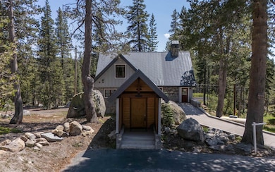 21149 Donner Pass Rd, Soda Springs, CA 95728 - photo 3