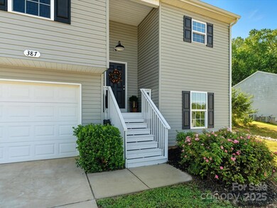 387 Lone Tree Ln, Clover, SC 29710 - photo 3