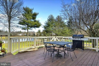 12774 Flat Meadow Ln, Herndon, VA 20171 - photo 6