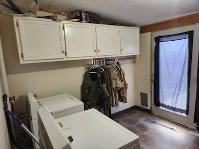 941 2nd Ave S, Glasgow, MT 59230 - photo 7